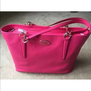 Coach/ Authentic Pink Ruby/Leather Bag